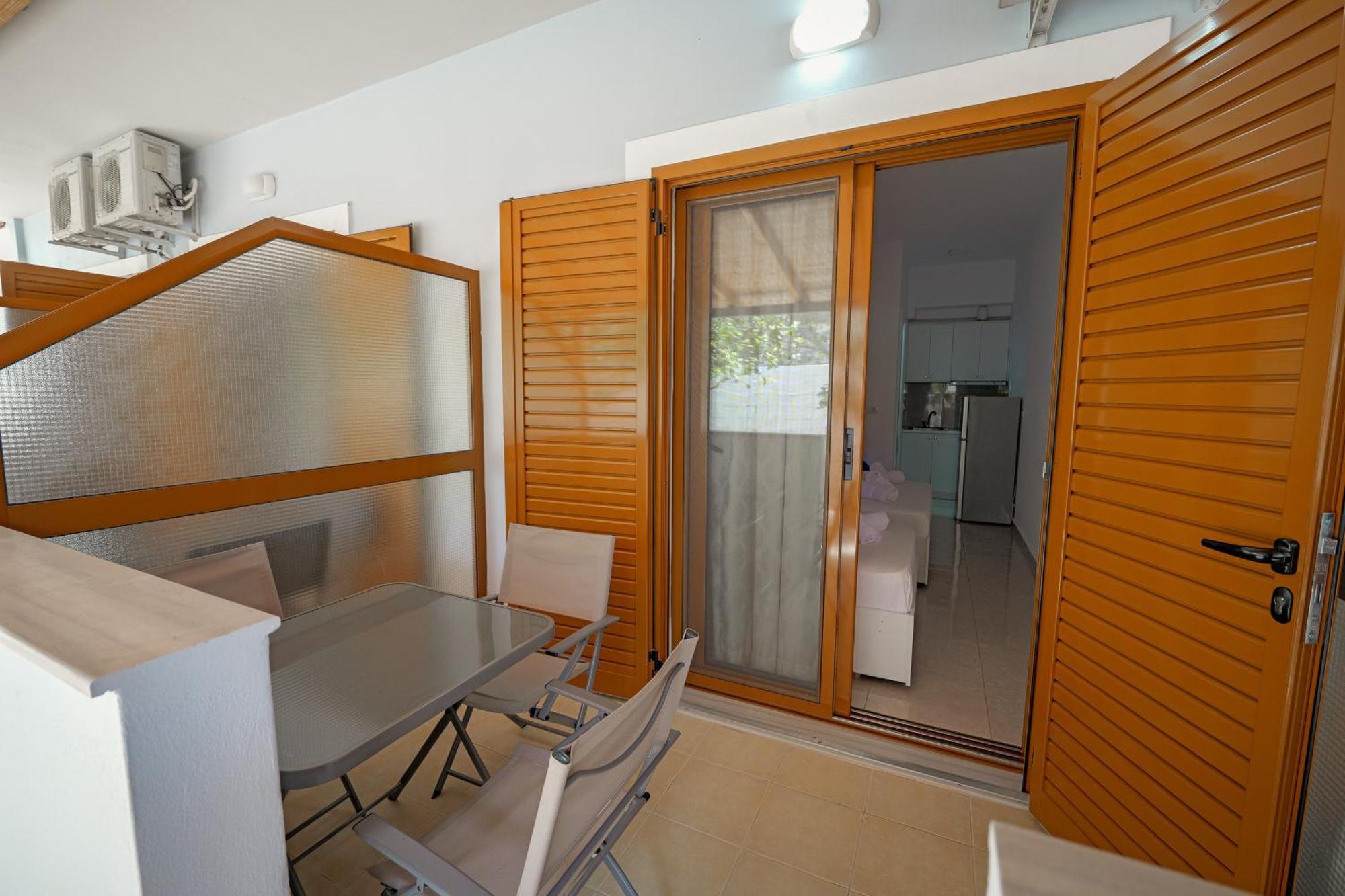 Guest House Moonlight Ksamil Exteriér fotografie